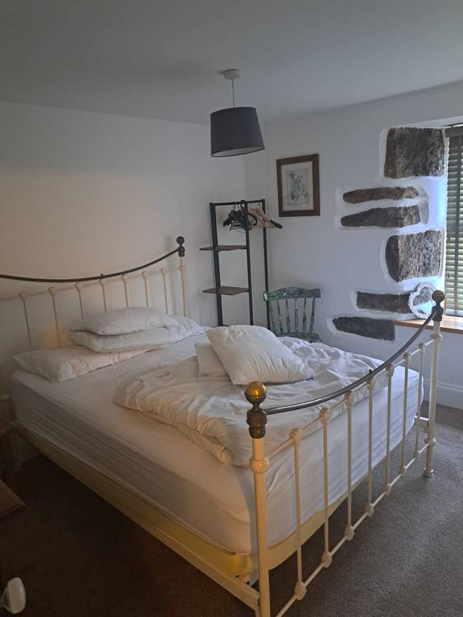Double bedroom in shared house  Main Photo