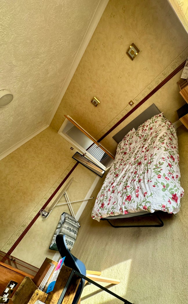 Double room for rent for 2 months Main Photo