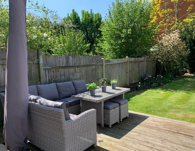 A lovely large double bedroom Main Photo