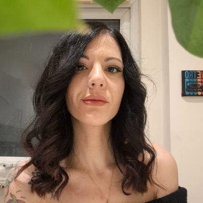 Hi  My name is rosamaria, I am looking for a... Main Photo