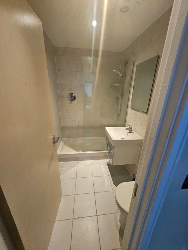 Luxury 2 Bedroom Apartment - Royal Docks E16 Main Photo