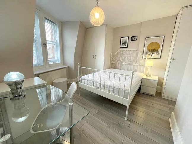 Beautiful Flat in Prime NW3 Location  Main Photo