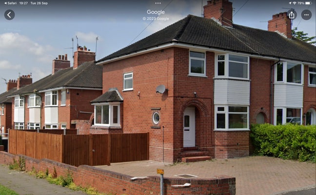 £125 per week Opposite Stoke Hospital Main Photo