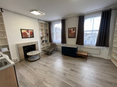  One  bed  flat  in  W12 Main Photo