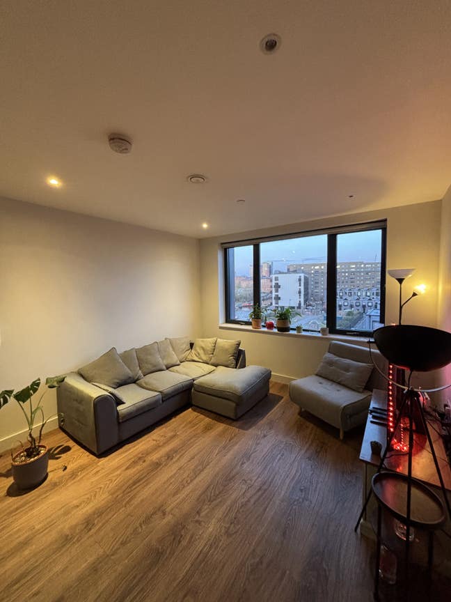 Room available facing the New Islington Marina Main Photo