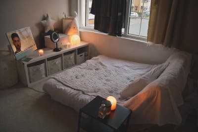 Room for a female Main Photo