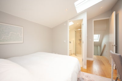 Fabulous double en-suite room - Battersea Main Photo