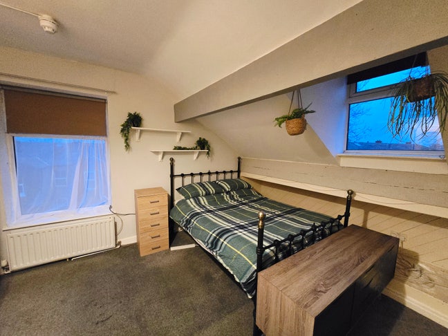 Double ensuite, no deposit, great location Main Photo