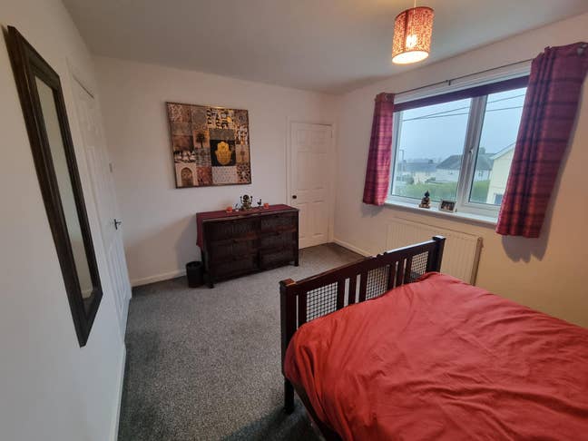 3 bedroom house Main Photo