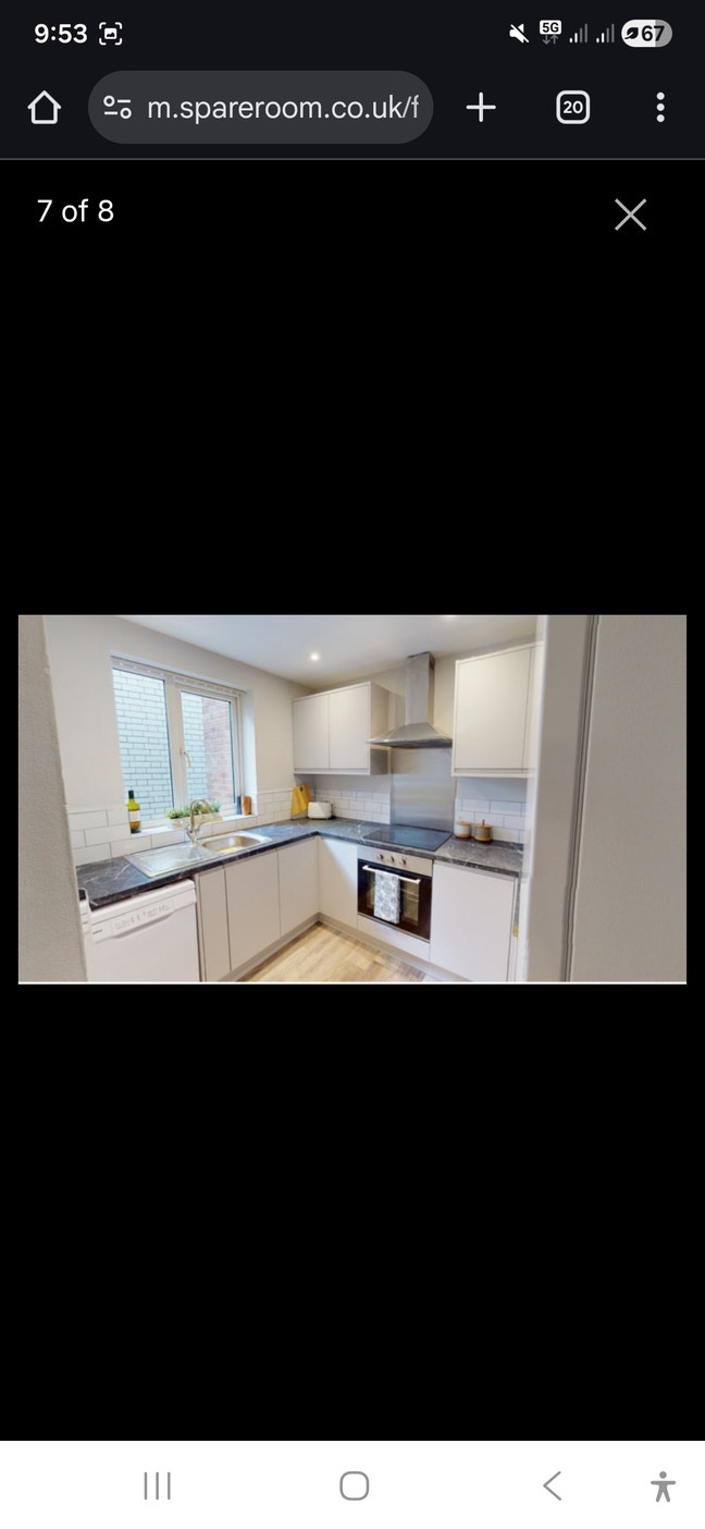 Room in 5-Bed mixed House - All Bill's Included  Main Photo