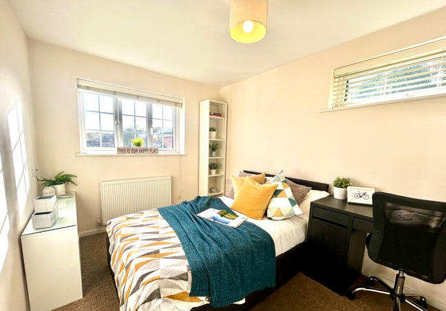 🍂❄️ Our Favourite Months End with ...Ber! ❄️🍂  Main Photo