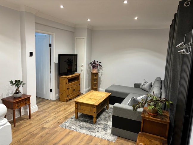 House share- 2 rooms available | Stratford, E15  Main Photo