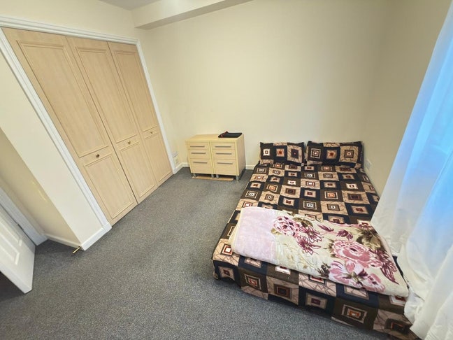 Double room to rent- 5 min walk to centre Main Photo
