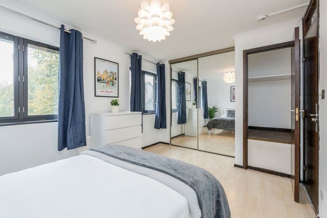 Modern, Clean, Safe, and Secure Double room (SW) Main Photo