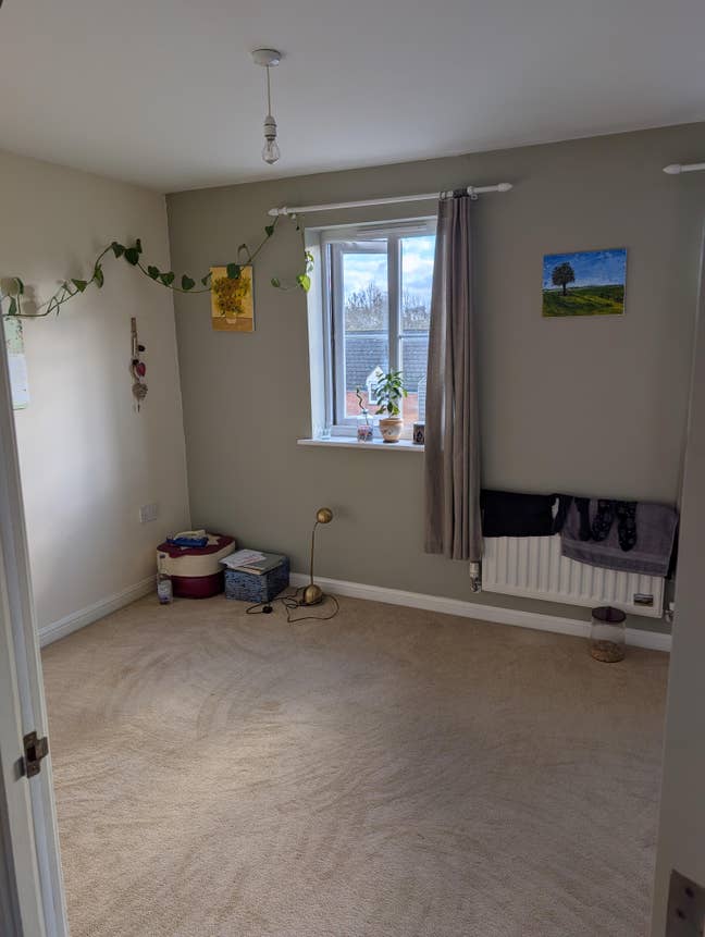 Room for rent Main Photo