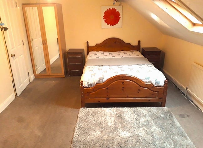 ❤️the Best Location in Town...Probably!❤️ Main Photo