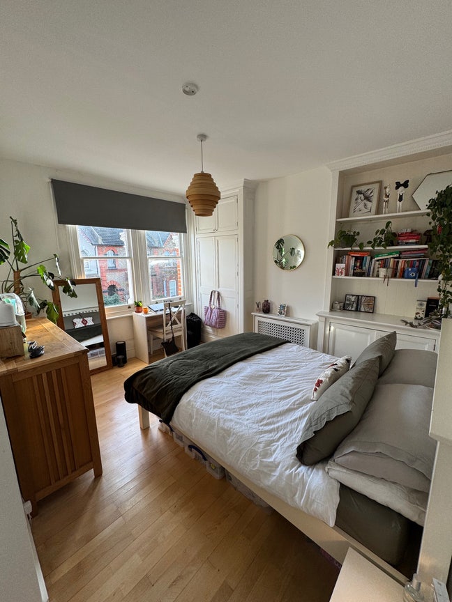 Bright Large Double Room - Earlsfield Main Photo