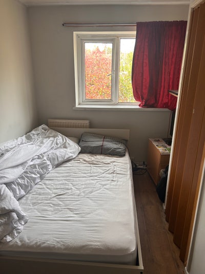Single Room Main Photo