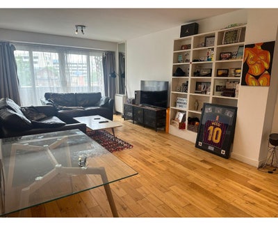 Bright and Spacious Double Room in W2 Main Photo