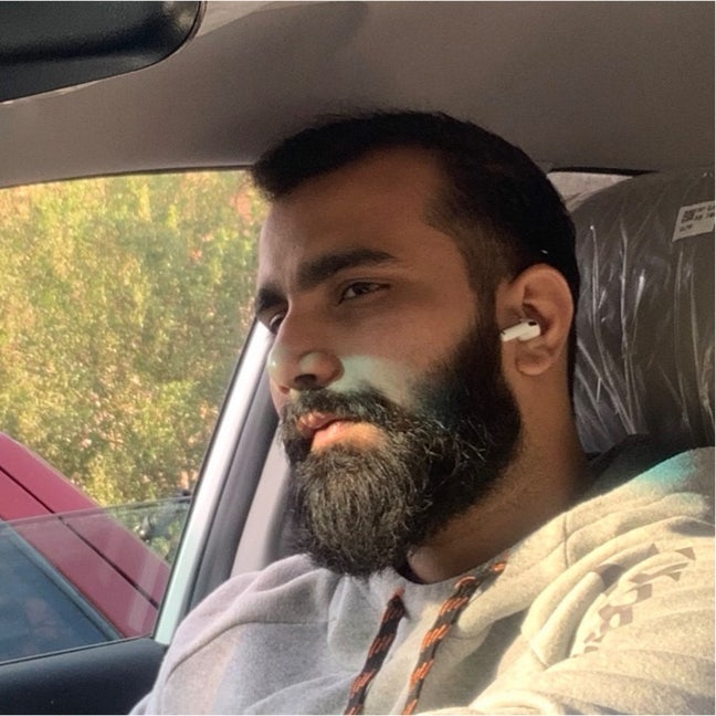 Looking for a private room Main Photo