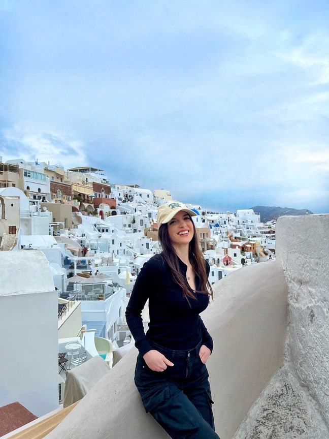 I am a female aged 29. I am looking for a sin... Main Photo