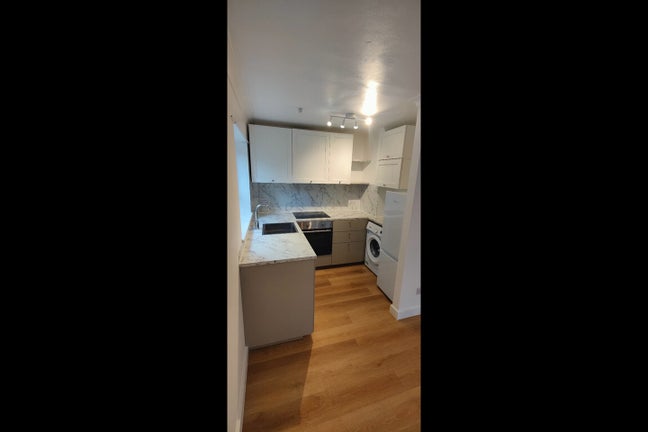 Brand New 2-Bed Apartment - allocated parking Main Photo