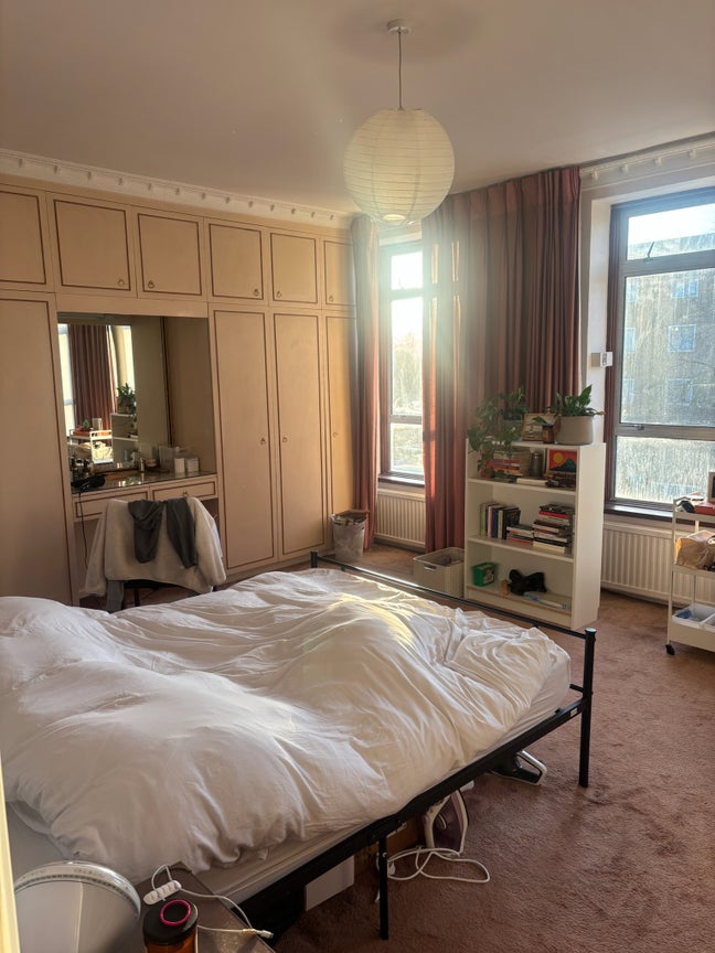Large Room in Spacious Flat in Camberwell Main Photo