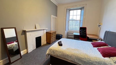 Double room in Newington Eh8 - close to Uni Main Photo