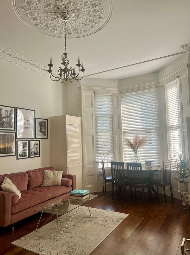 Charming and bright flat in Kensington Olympia Main Photo