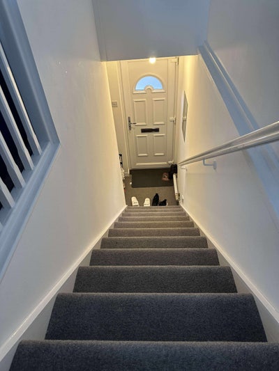 Short time stay Main Photo