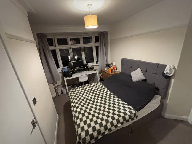 Double En-Suite Room in Clapham South Main Photo
