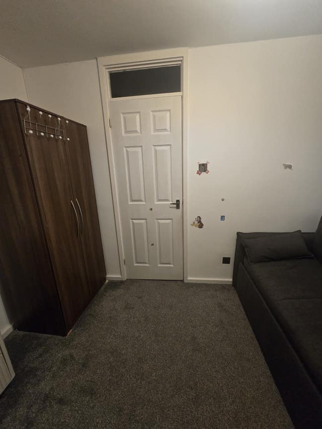 Double  bedroom Main Photo