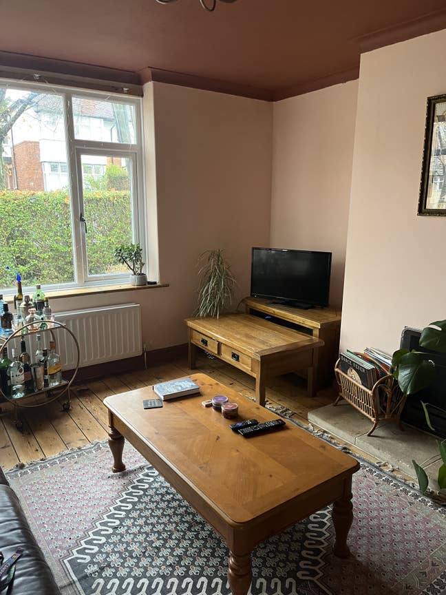 A room in a lovely house in Headingley  Main Photo