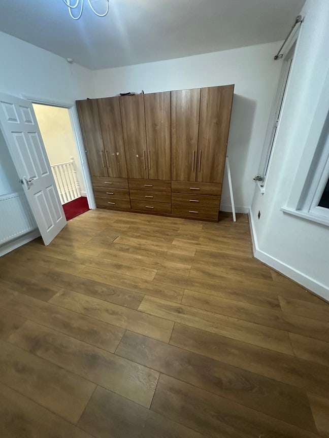 King size room  in seven kings  Main Photo