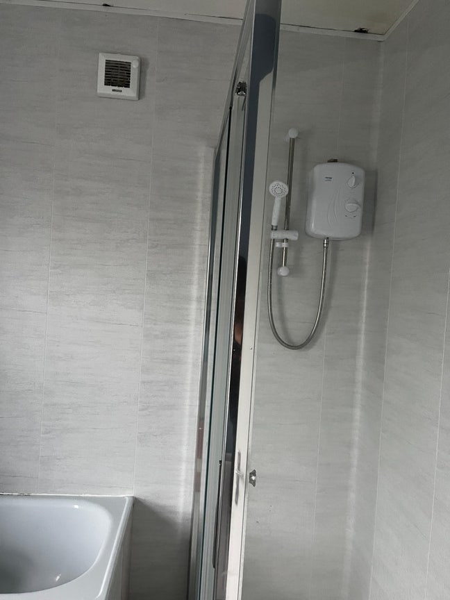 Rooms available near town centre  Main Photo