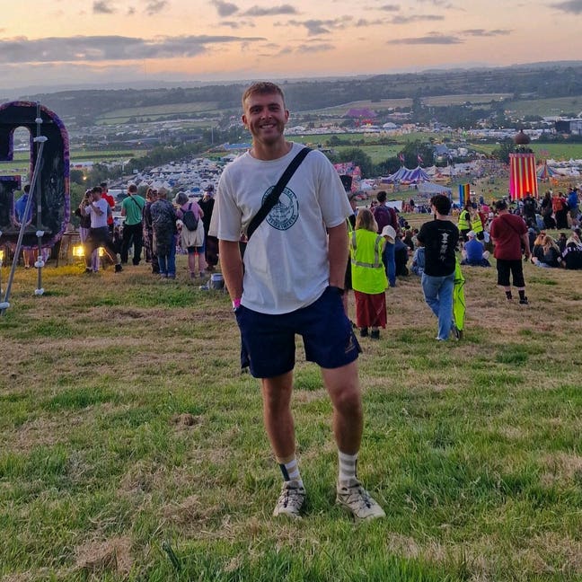 Looking for a room/flatmates! Main Photo