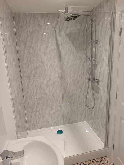  Newly refurbished property  Main Photo