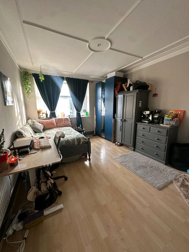 Double/single room in heart of Ealing Main Photo