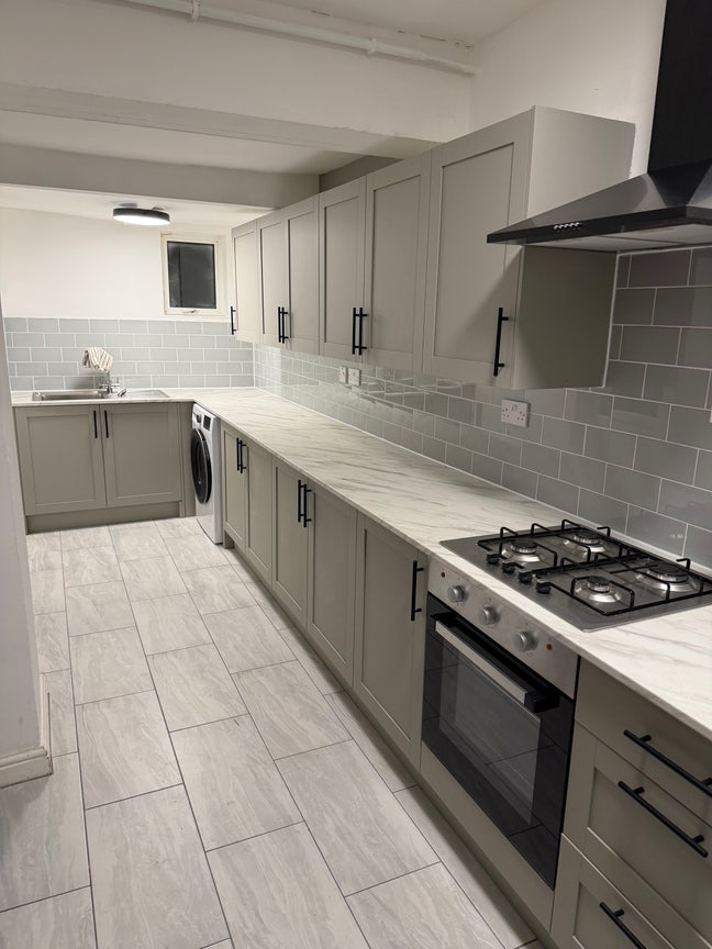 *Shared House - Benefits/DSS Only - Room to Rent Main Photo