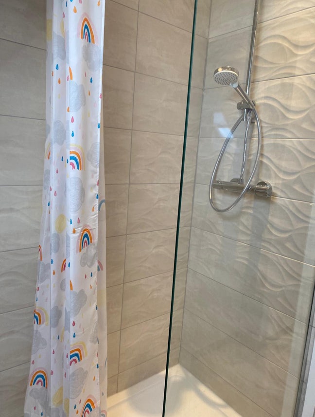 Bright Ensuite Double Room - Couples Allowed Main Photo