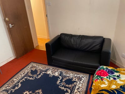Double room to rent  Main Photo