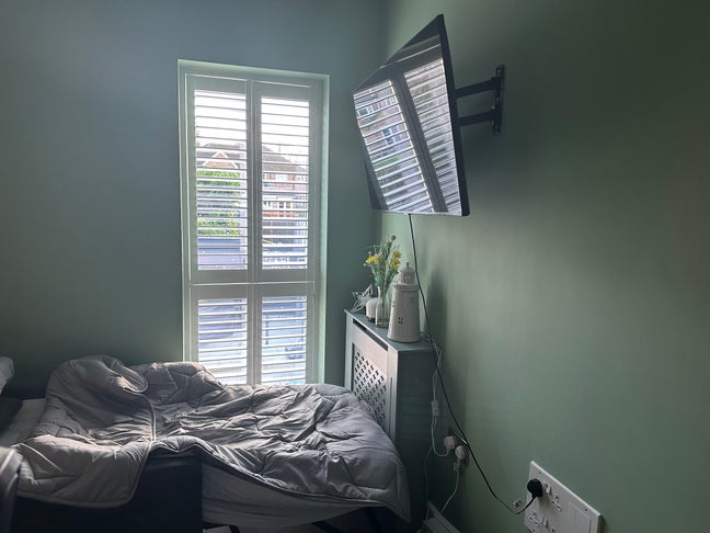 Room available in friendly chilled house Main Photo