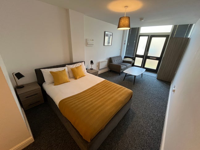Double Furnished Studio at Swannack House, Retford Main Photo