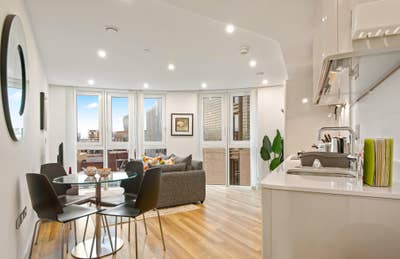 Eye-Catching 1 Bed in Aldgate Main Photo