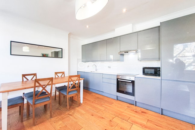 Luxurious 4 Bed Flat, Maida Vale W9 - Roof Terrace Main Photo