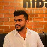 Room needed by professional couple Main Photo