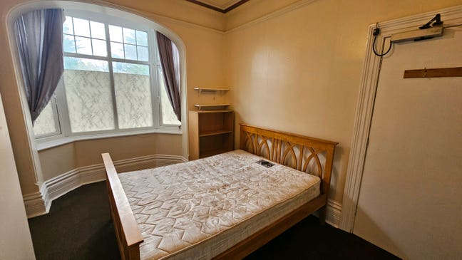 En Suite Double Room. All Bills inc with Parking Main Photo
