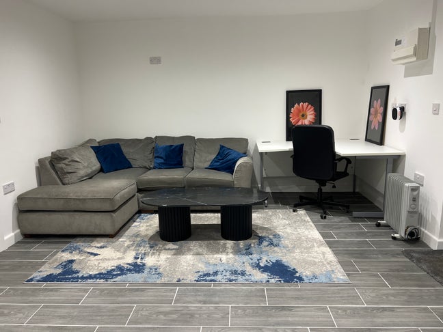 1 bedroom flat  Main Photo