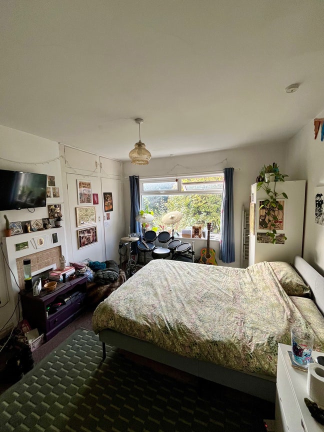 Spacious Double Room in Headingley! Main Photo