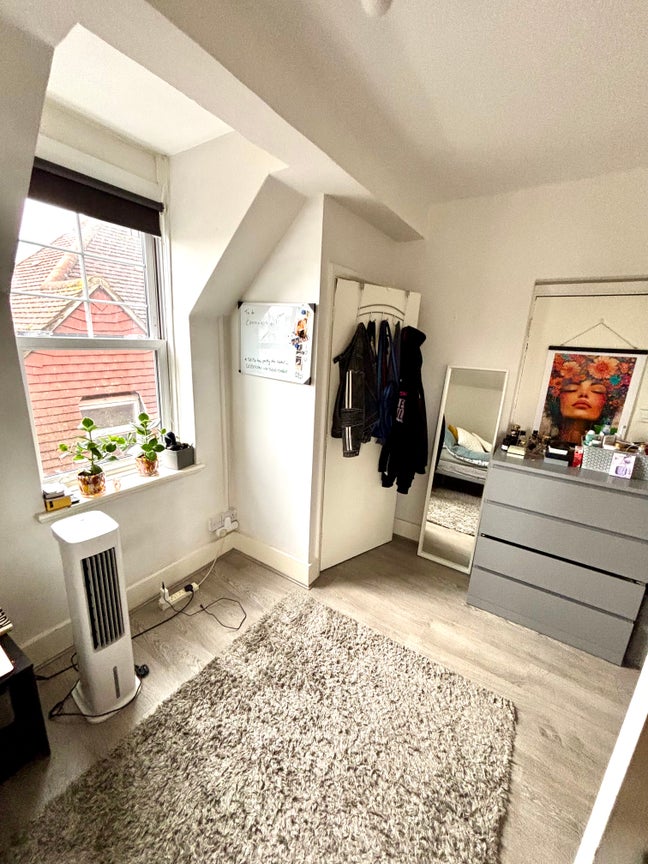 Greenwich spacious double room  Main Photo